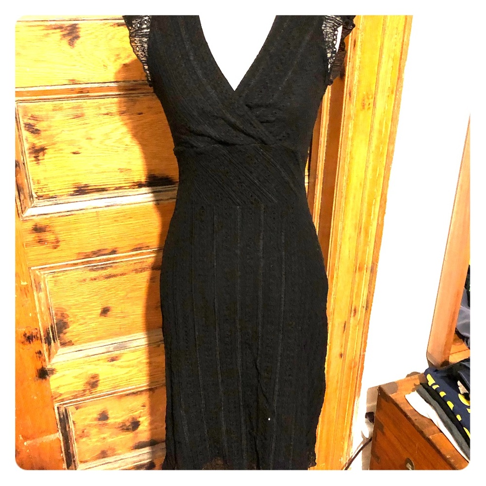 Knee-length little black dress lace LBD